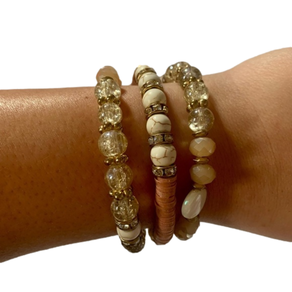 Shiny Rhinestone Embellished Beaded Bracelet - Picture 2 of 3